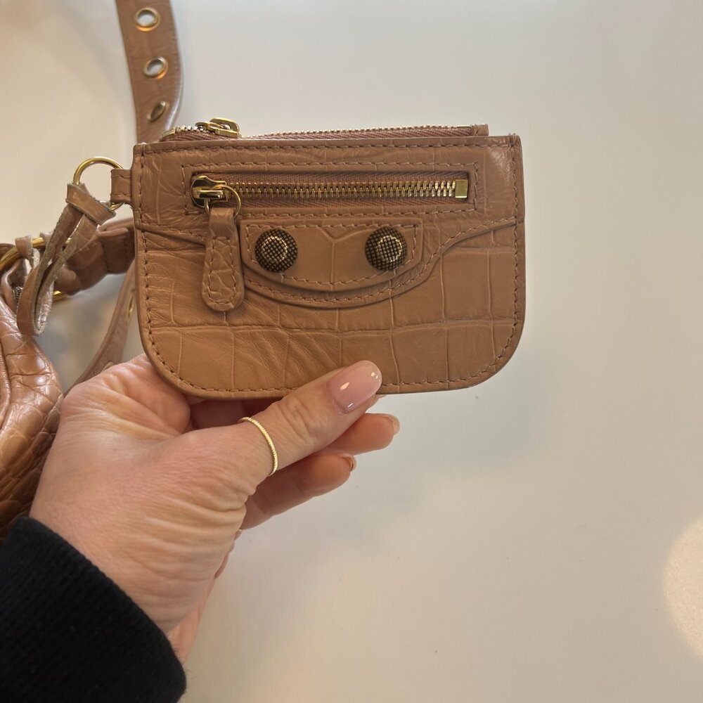 Balenciaga Extra Small Le Cagole Lambskin Shoulder Bag - Picture 4 of 6